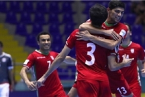 پیروزی شیرین تیم ملی فوتسال ایران مقابل پاراگوئه/ حضور شاگردان ناظم‌الشریعه در جمع 4 تیم برتر جهان