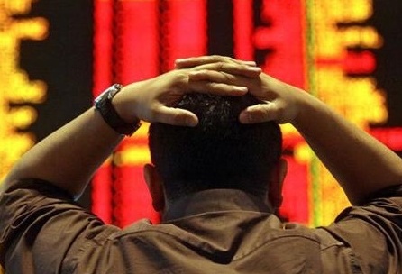 نگرانی‌های مردم از وضعیت بازار سهام / ریزش بورس ادامه دارد؟ 
